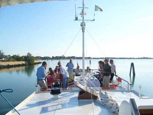 River ship rental in Venice